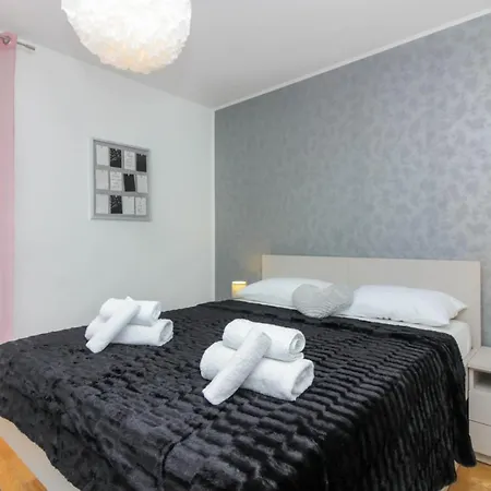 דירה Apartman Tara *